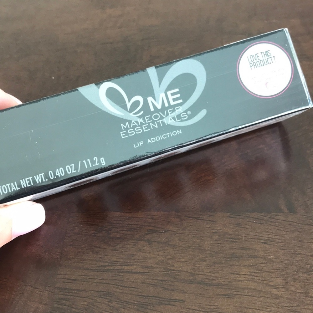 Makeover Essentials Lip Addiction kit NWT four lipstick pots - Picture 2 of 2